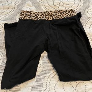 Victoria’s Secret pink yoga pants